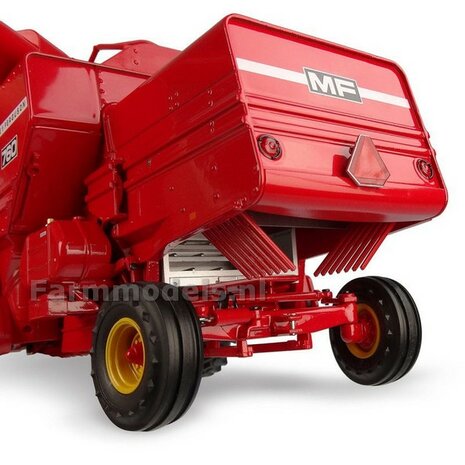  Massey Ferguson 760 maaidorser met maaibord  Universal Hobbies 1:32   UH6329   