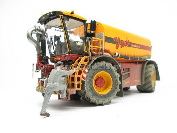 VREDO VT 7028: 2x Michelin 1050 lagedruk Banden &Oslash; 61.5 x 33.3 mm + ALU. velgen VREDO GEEL gespoten 1:32 Farmmodels Custom Line Series    