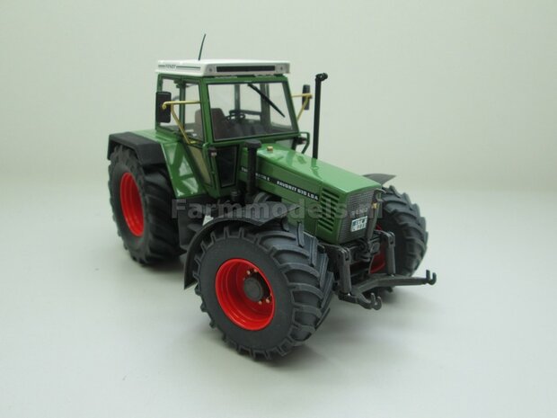 Fendt 612- 615 WeiseToys: Brede Vooras banden &Oslash; 47 mm x 20,5 mm breed + ALU. velgen FENDT ROOD geleverd 1:32 Farmmodels Custom Line Series 