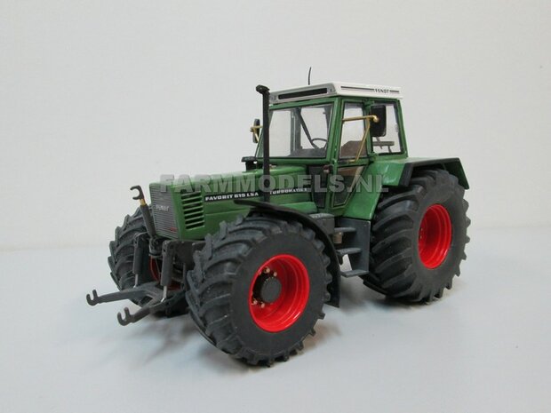 Fendt 612- 615 WeiseToys: Brede Vooras banden &Oslash; 47.5 mm x 20,5 mm breed + ALU. velgen FENDT ROOD geleverd 1:32 Farmmodels Custom Line Series 