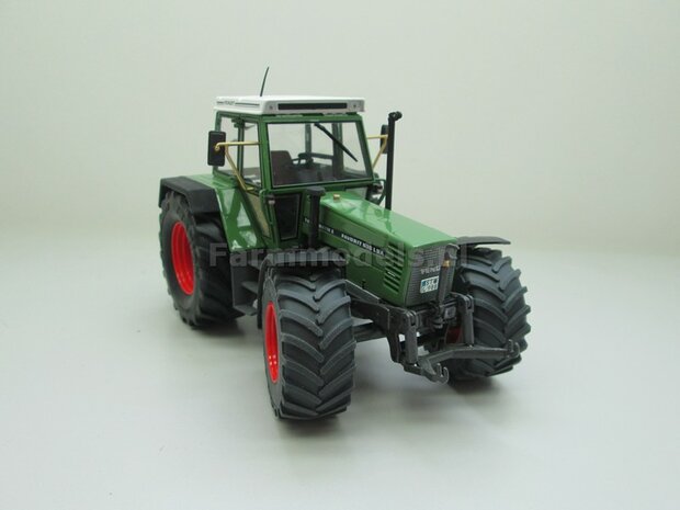 Fendt 612- 615 WeiseToys: Brede Vooras banden &Oslash; 47.5 mm x 20,5 mm breed + ALU. velgen FENDT ROOD geleverd 1:32 Farmmodels Custom Line Series 