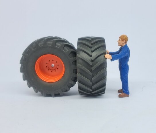 UNIVERSEEL: Brede banden &Oslash; 58 x 28 mm + ALUMINIUM velgen CLAAS ORANJE gespoten geleverd 1:32 Farmmodels Custom Line Series 