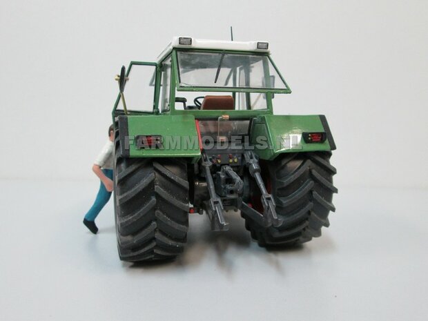 FENDT 612- 615 WeiseToys: Brede banden &Oslash; 58 x 28 m + ALU. velgen FENDT ROOD Gespoten+  &Oslash;3 mm as + U-profiel 1:32 Farmmodels Custom Line Series   