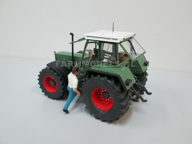 FENDT 612- 615 WeiseToys: Brede banden &Oslash; 58 x 28 m + ALU. velgen FENDT ROOD Gespoten+  &Oslash;3 mm as + U-profiel 1:32 Farmmodels Custom Line Series   