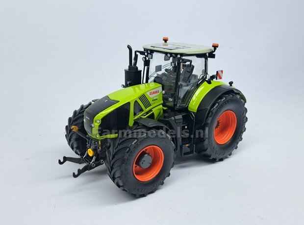 CLAAS 950/ 960 Wiking: 2x Vredestein Banden &Oslash; 57.8 mm Kunststof Velgen CLAAS ORANJE Gespoten  1:32   Farmmodels Custom Line Series  