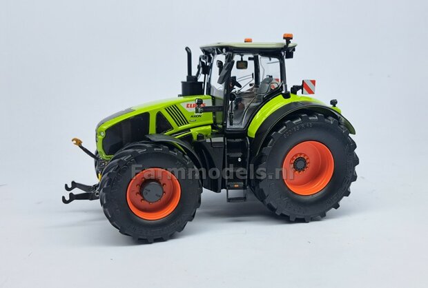 CLAAS 950/ 960 Wiking: 2x Vredestein Banden &Oslash; 71.7 mm Kunststof Velgen CLAAS ORANJE Gespoten  1:32   Farmmodels Custom Line Series  