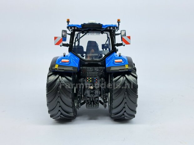 NEW HOLLAND T7.300 BLUE UH: 2x Brede Banden &Oslash; 65.9 x 29.2 mm + ALU. Velgen NEW HOLLAND WIT Gespoten 1:32 Farmmodels Custom Line Series  