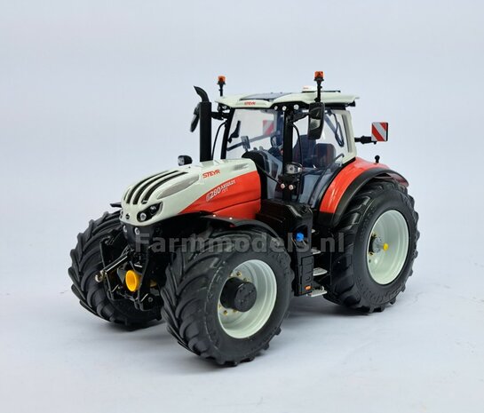 STEYR 6280 CVT UH: 2x Brede Banden &Oslash; 52.3 x 24.2 mm + ALU. Velgen STEYR WIT Gespoten 1:32 Farmmodels Custom Line Series  