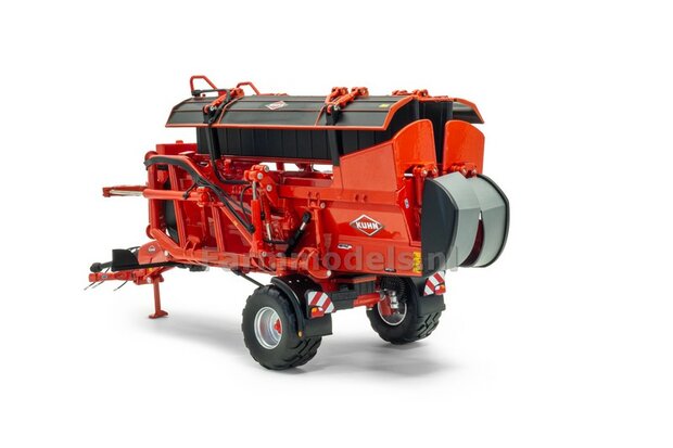 Kuhn FC 13460 RA getrokken vlindermaaier 1:32 ROS 602540     AVAILABLE SOON    