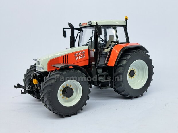 STEYR 9145: 2x Brede Banden &Oslash; 47 x 20.5 mm + ALUMINIUM velgen STEYR WIT Gespoten geleverd 1:32 Farmmodels Custom Line Series  