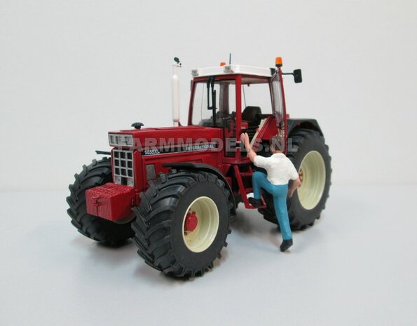 CASE IH SCHUCO: 2x Brede Banden &Oslash; 47 x 20.5 mm + ALU. velgen ALUMINIUM METALIC gespoten geleverd 1:32 Farmmodels Custom Line Series  