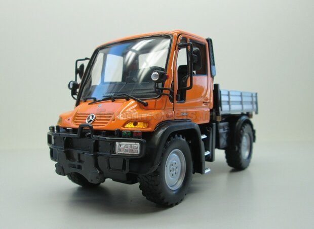 KOMMUNAL Mercedes Benz Unimog U400 Oranje 1:32 - Kommunal Versie 32380Co         