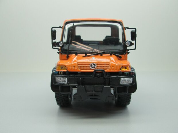 KOMMUNAL Mercedes Benz Unimog U400 Oranje 1:32 - Kommunal Versie 32380Co         