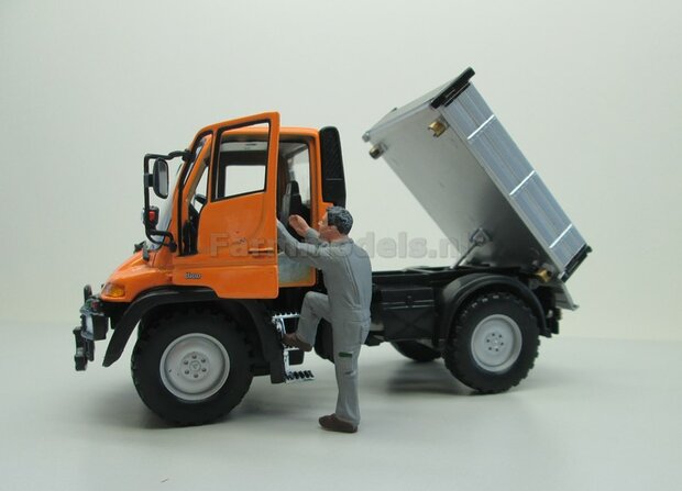 KOMMUNAL Mercedes Benz Unimog U400 Oranje 1:32 - Kommunal Versie 32380Co         