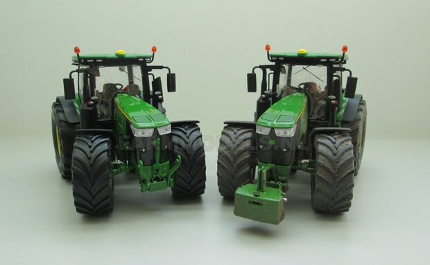 John Deere 7310 Farmmodels editie, Brede hoge banden + nieuwe velgen + nieuwe spatborden voor + trekhaak, Wiking 2018 Handmatig verbouwd / Manually rebuilt 1:32