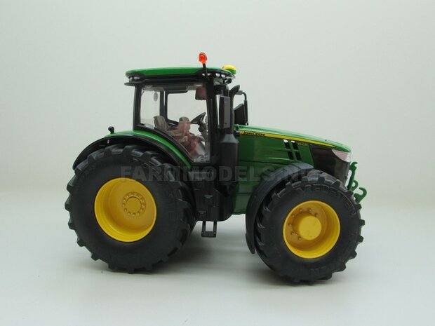 John Deere 7310 Farmmodels editie, Brede hoge banden + nieuwe velgen + nieuwe spatborden voor + trekhaak, Wiking 2018 Handmatig verbouwd / Manually rebuilt 1:32