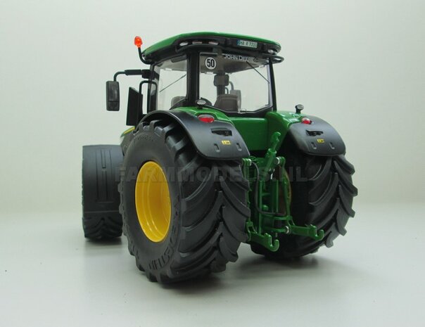 John Deere 7310 Farmmodels editie, Brede hoge banden + nieuwe velgen + nieuwe spatborden voor + trekhaak, Wiking 2018 Handmatig verbouwd / Manually rebuilt 1:32